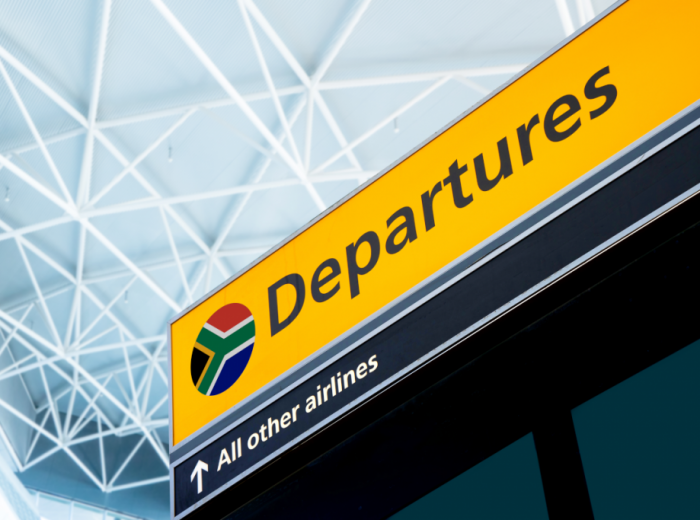 _Emigrate-depart-airport-leave-exit-1024x683